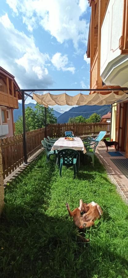 Le Balze Di Carisolo, Trilocale Con Giardino Διαμέρισμα Εξωτερικό φωτογραφία